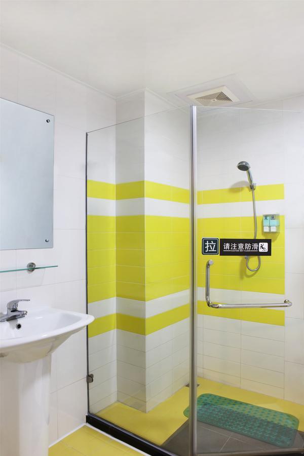 7Days Inn Qingdao Development Zone Jinshatan Zimmer foto